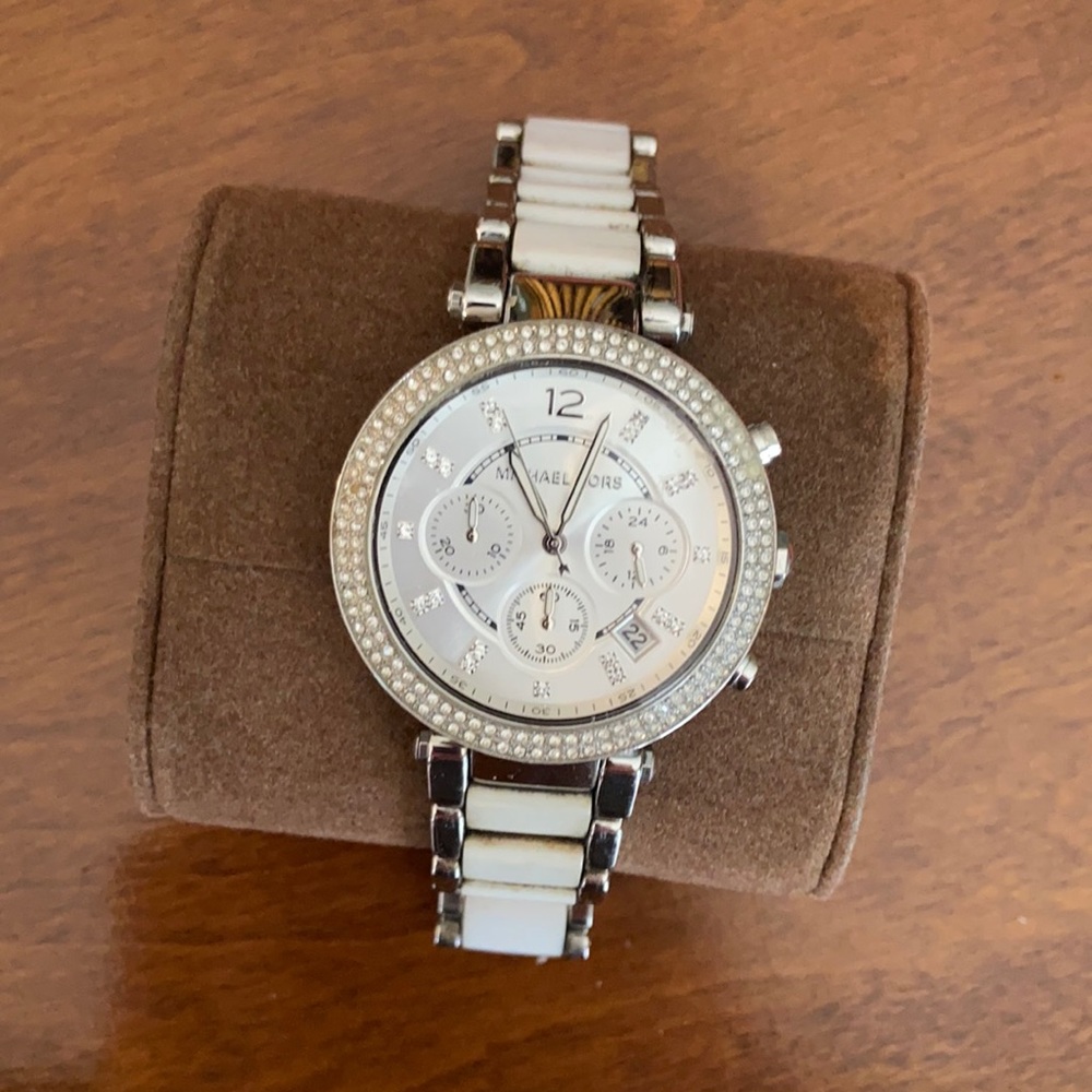 Michael Kors WAtch - silver tone with white